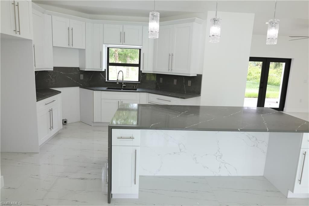 407 Washington Ave, Lehigh Acres, FL 33972 Photo