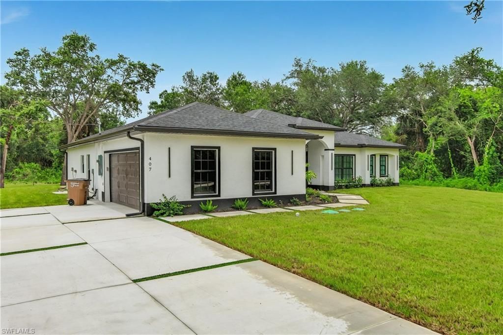 407 Washington Ave, Lehigh Acres, FL 33972 Photo