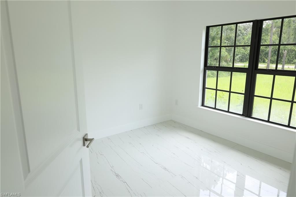 407 Washington Ave, Lehigh Acres, FL 33972 Photo