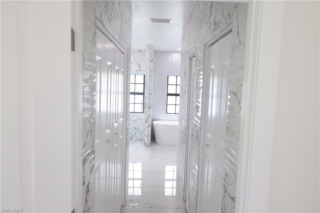 407 Washington Ave, Lehigh Acres, FL 33972 Photo