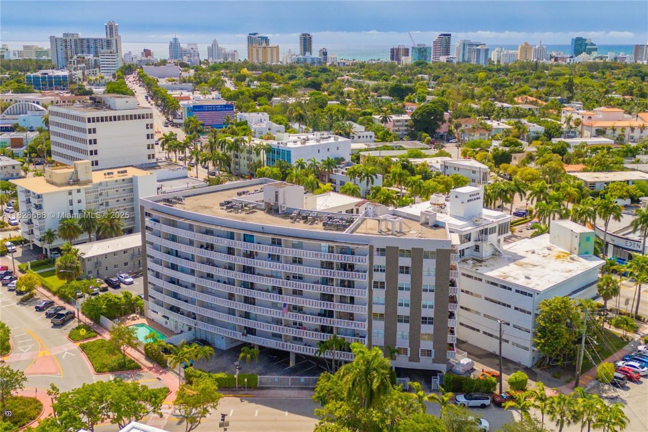 4141 Nautilus Dr, Unit 7J, Miami Beach, FL 33140 Photo