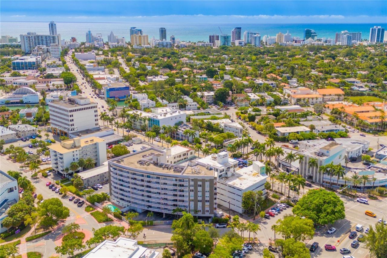 4141 Nautilus Dr, Unit 7J, Miami Beach, FL 33140 Photo