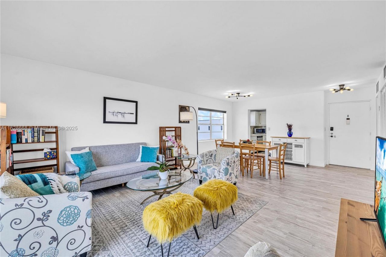 4141 Nautilus Dr, Unit 7J, Miami Beach, FL 33140 Photo