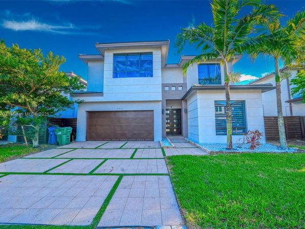 15976 SW 136th Ter, Unit 15976, Miami, FL 33196