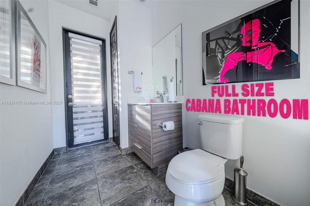 15976 SW 136th Ter, Unit 15976, Miami, FL 33196 Photo