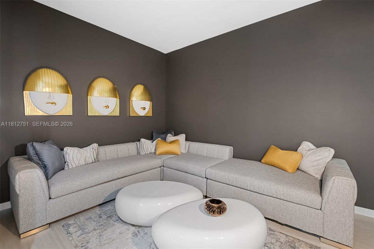 851 NE 1st Ave, Unit PH4912, Miami, FL 33132 Photo