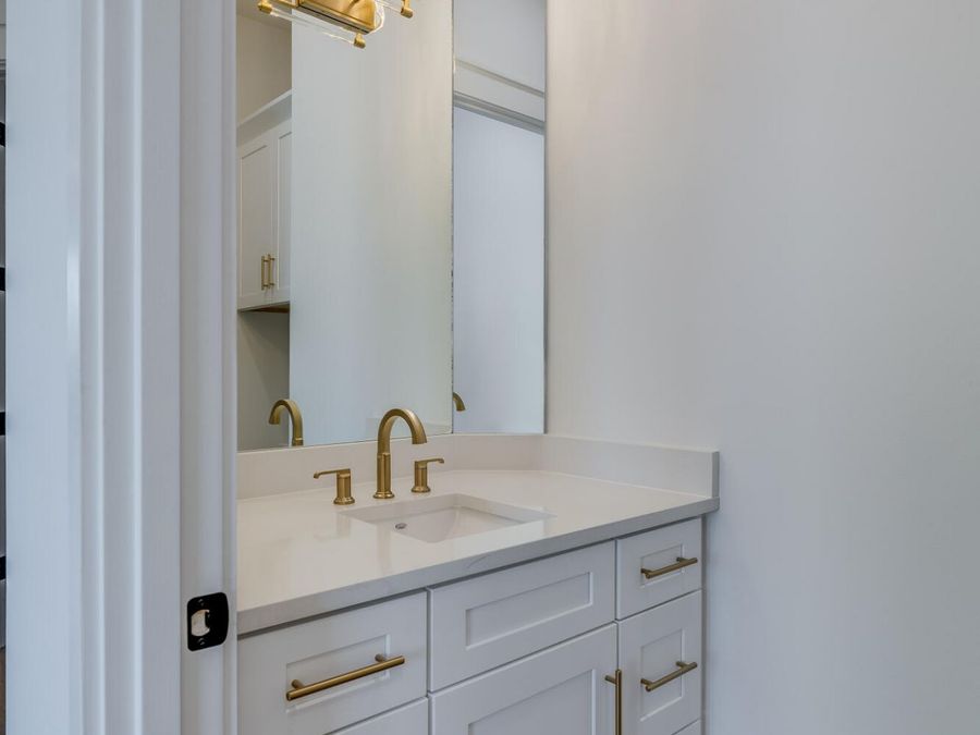 Property Image 103