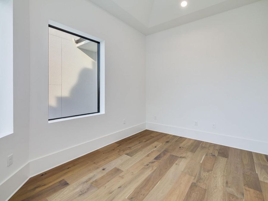 Property Image 106