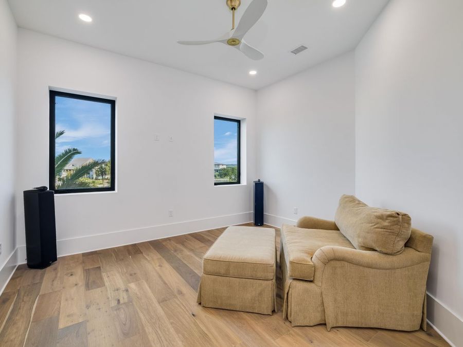 Property Image 118