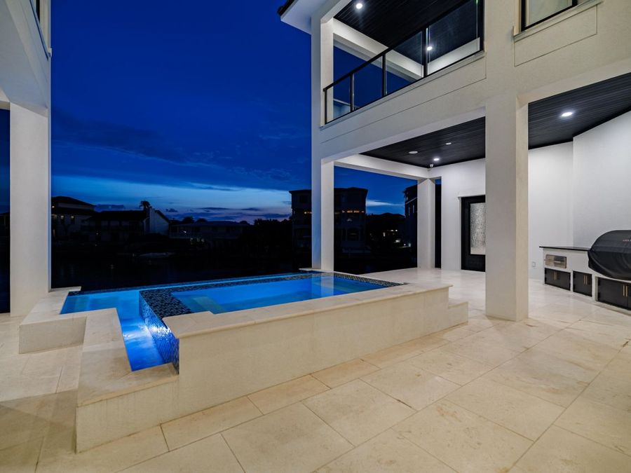 Property Image 143