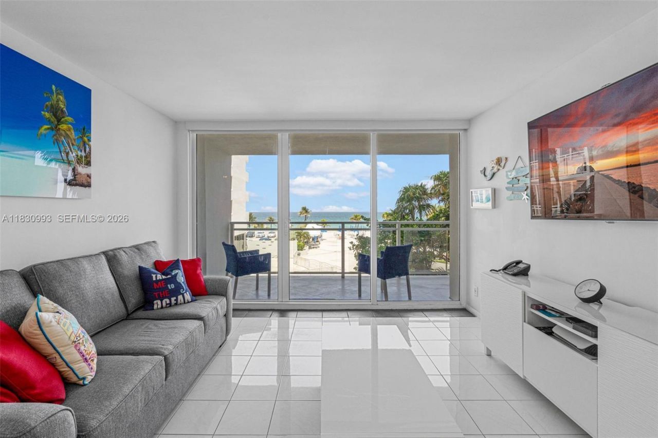 2030 S Ocean Dr, Unit 216, Hallandale Beach, FL 33009 Photo