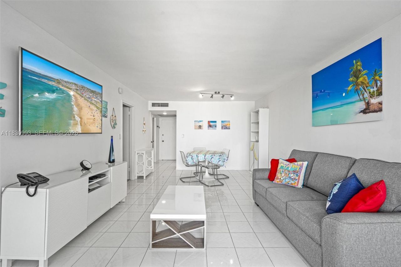 2030 S Ocean Dr, Unit 216, Hallandale Beach, FL 33009 Photo