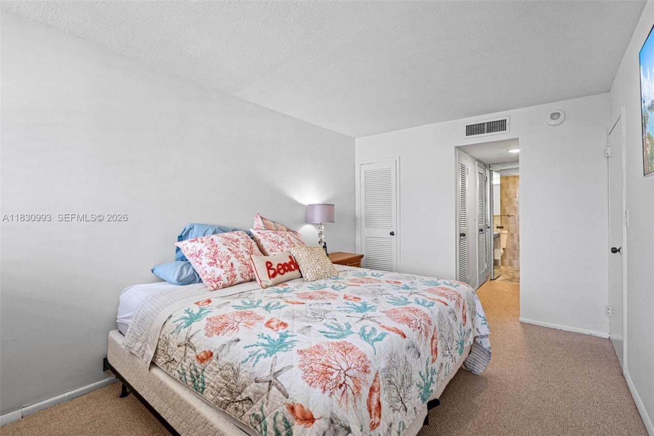 2030 S Ocean Dr, Unit 216, Hallandale Beach, FL 33009 Photo