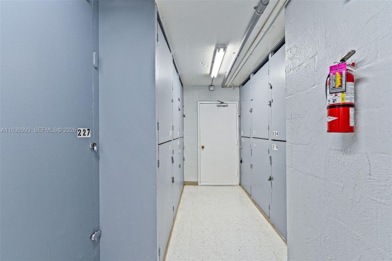 2030 S Ocean Dr, Unit 216, Hallandale Beach, FL 33009 Photo