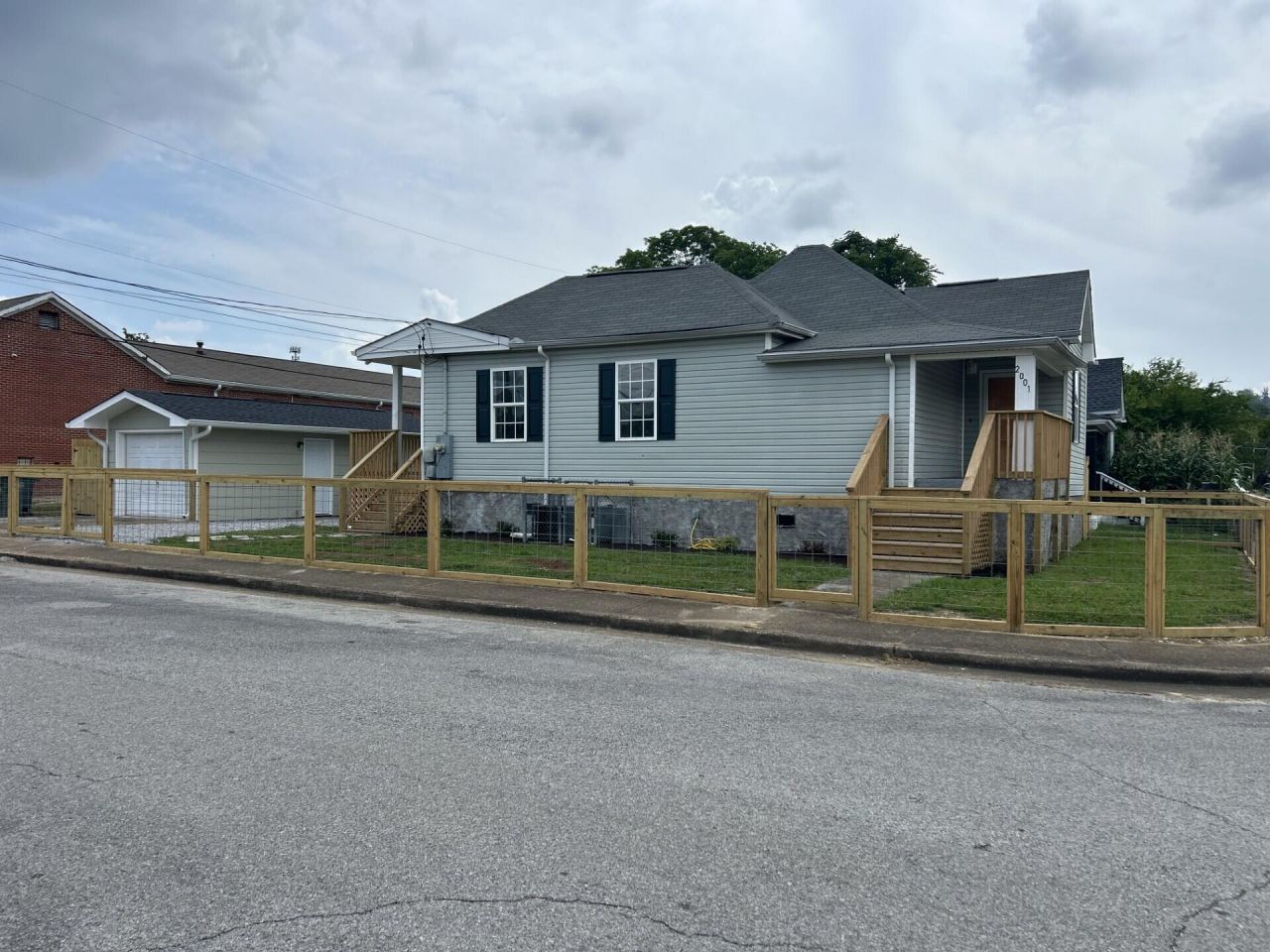 2001 Sharp Street, Chattanooga, TN 37404 Main Photo