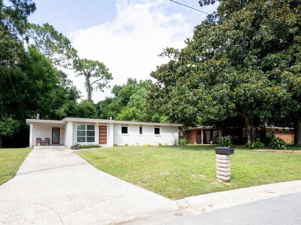 3760 Winona Dr, Pensacola, FL 32504