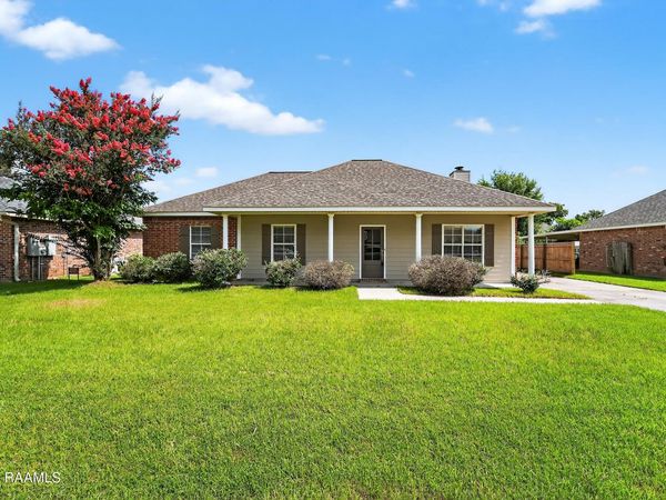 311 Herlil Circle, Carencro, LA 70520