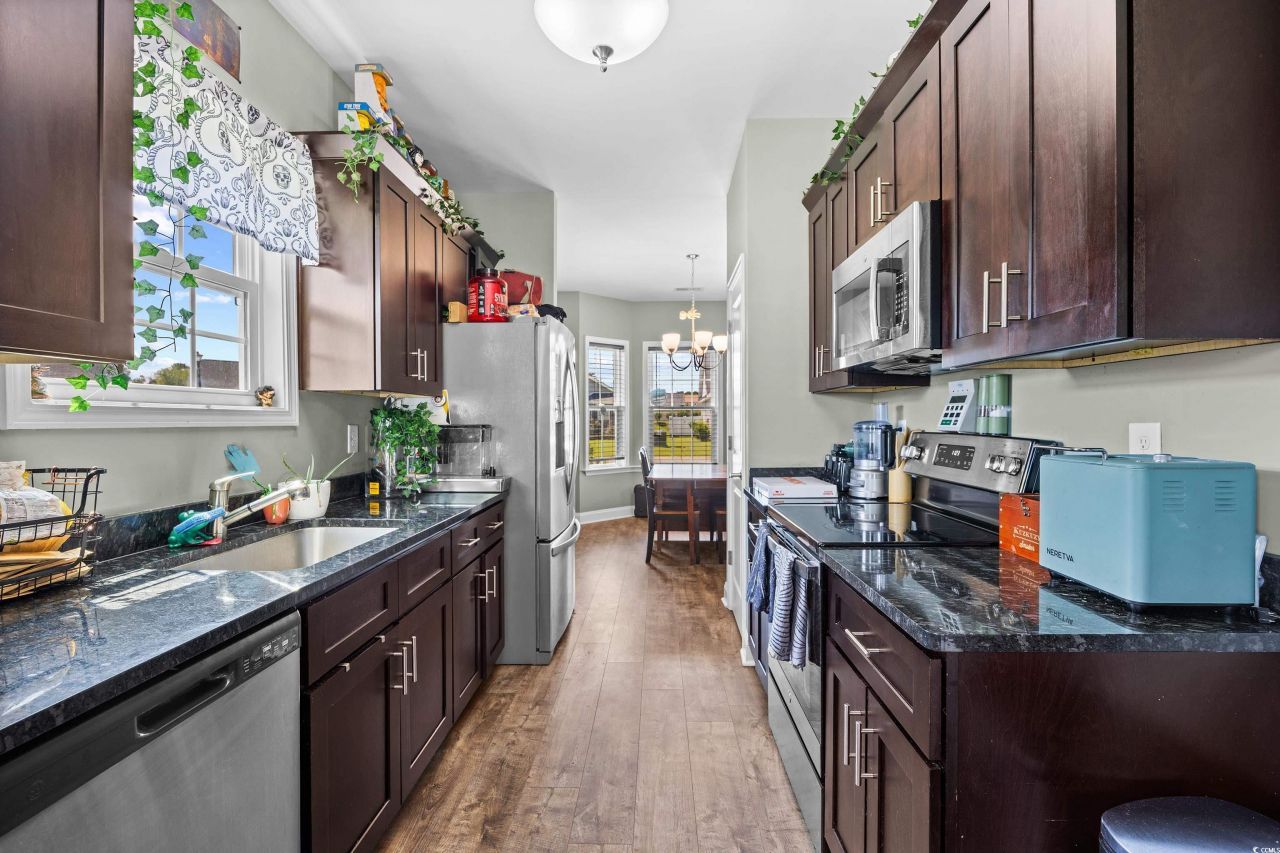 715 Hobonny Loop Photo 11