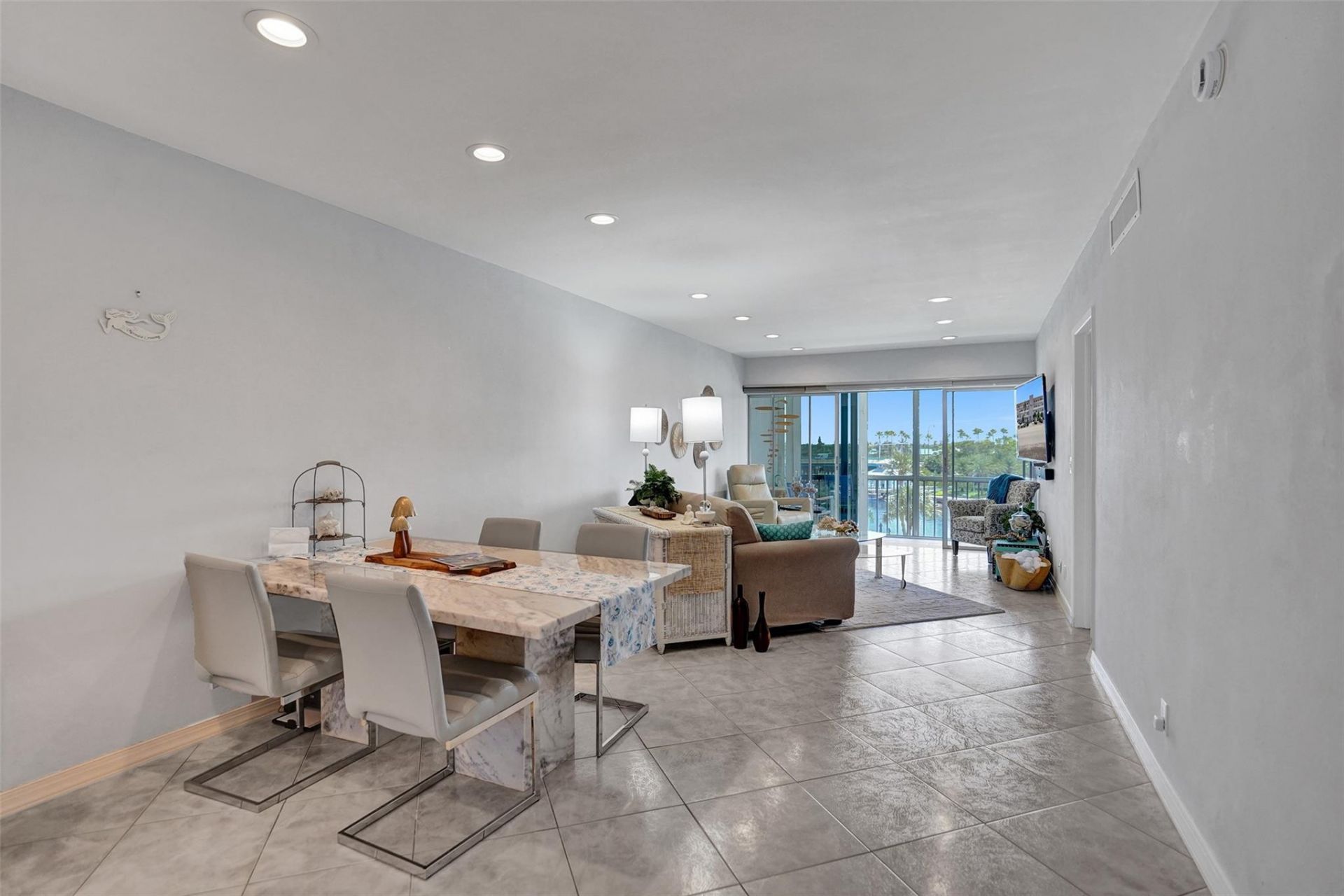 105 NE 19th Avenue, Unit 452, Deerfield Beach, FL 33441 Photo