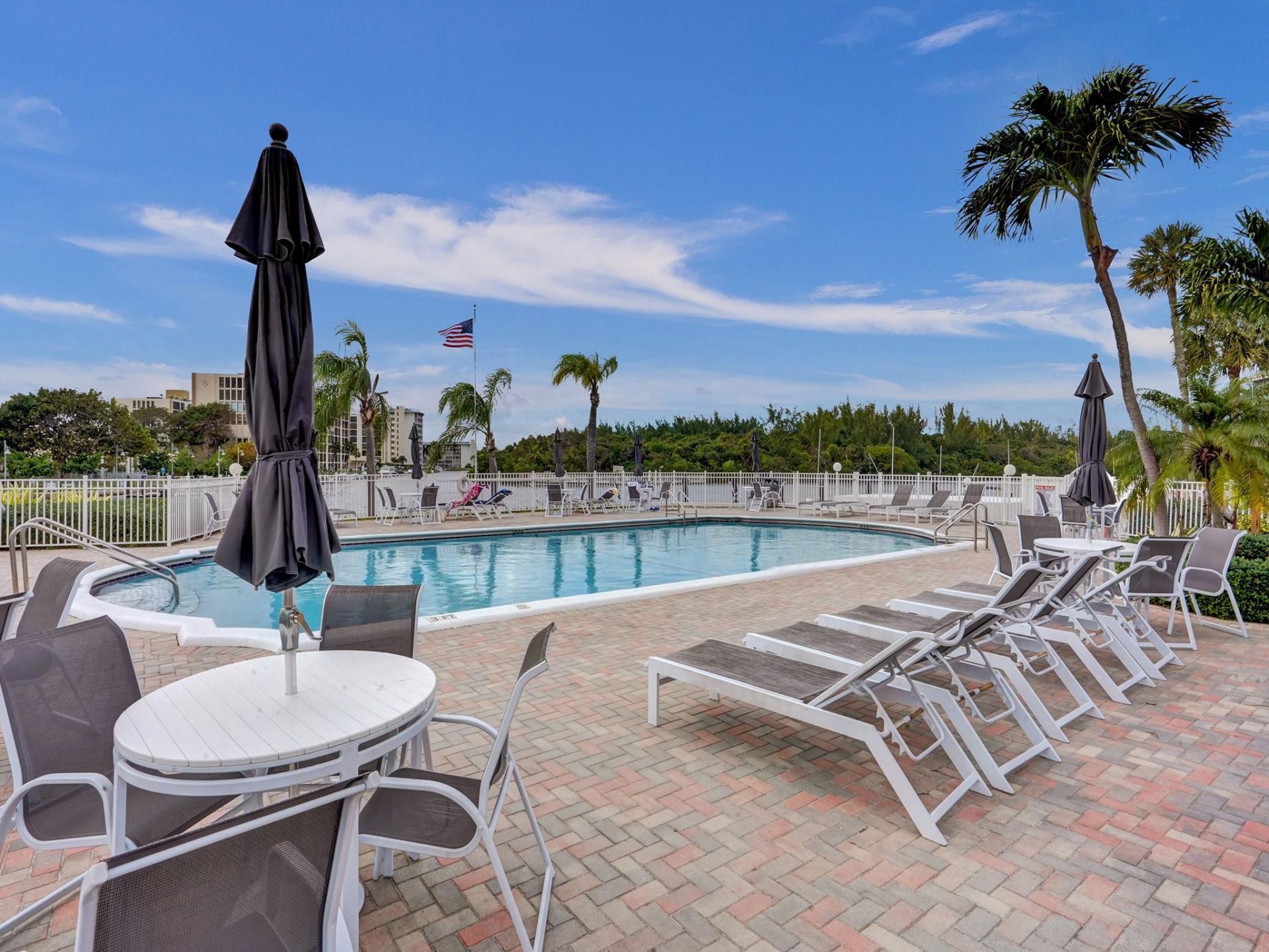 105 NE 19th Avenue, Unit 452, Deerfield Beach, FL 33441 Photo