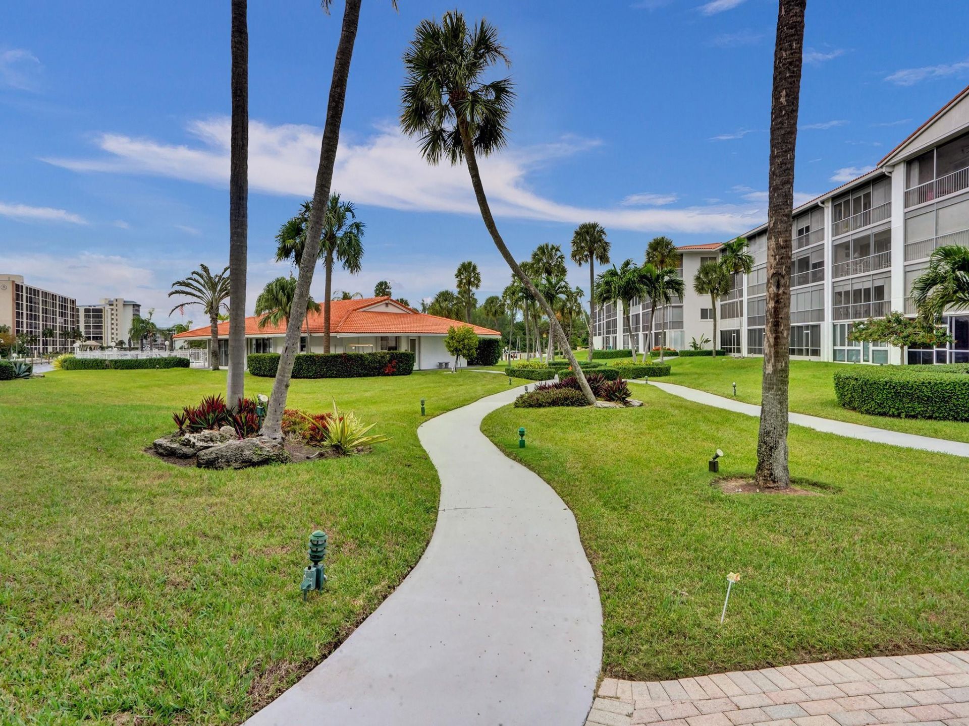 105 NE 19th Avenue, Unit 452, Deerfield Beach, FL 33441 Photo