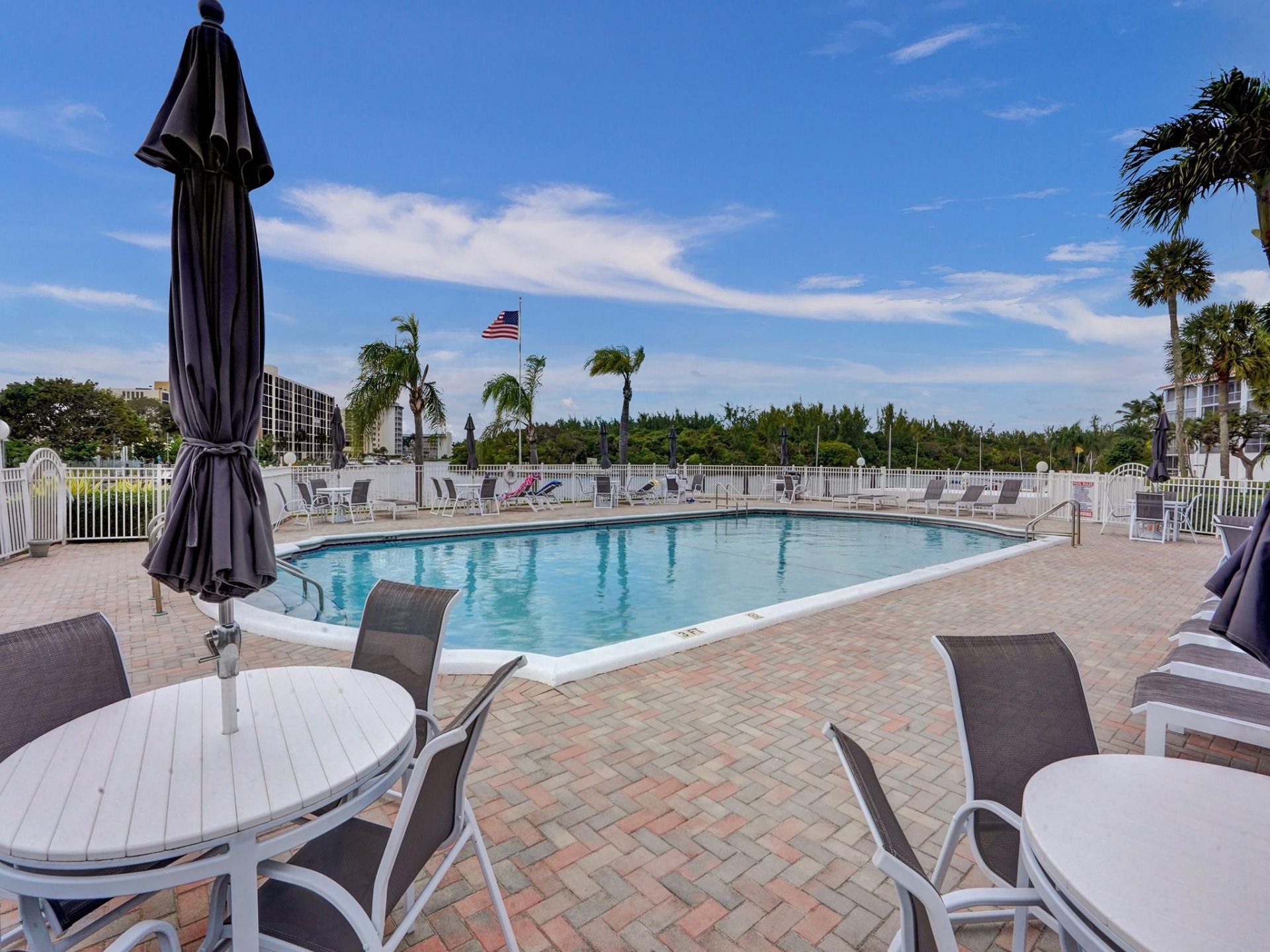 105 NE 19th Avenue, Unit 452, Deerfield Beach, FL 33441 Photo