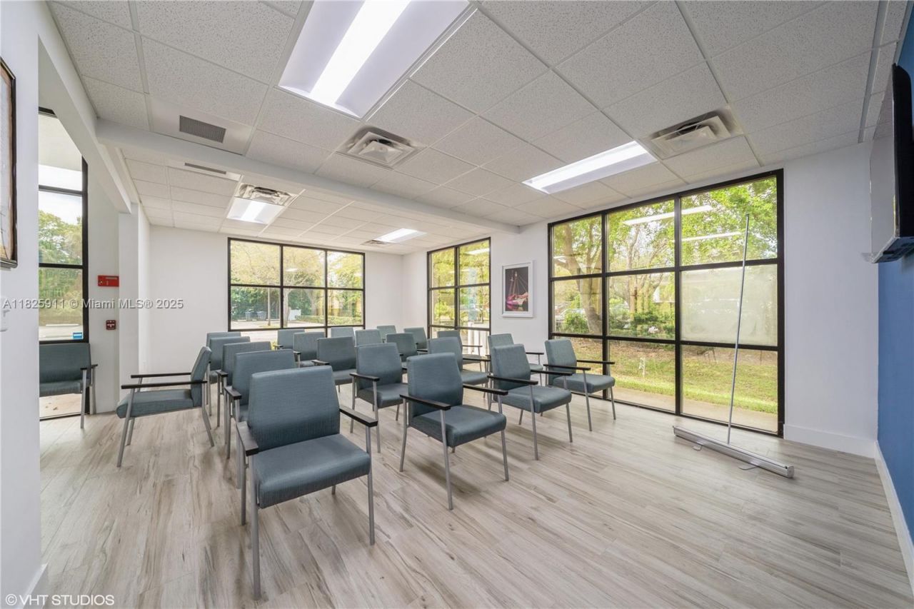 3333 20th St, Vero Beach, FL 32960 Photo