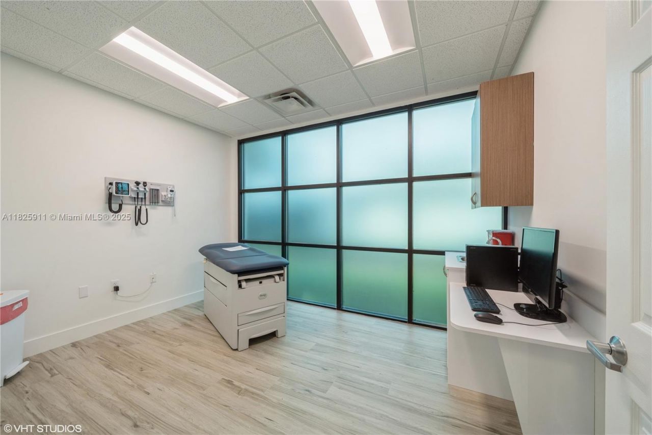 3333 20th St, Vero Beach, FL 32960 Photo