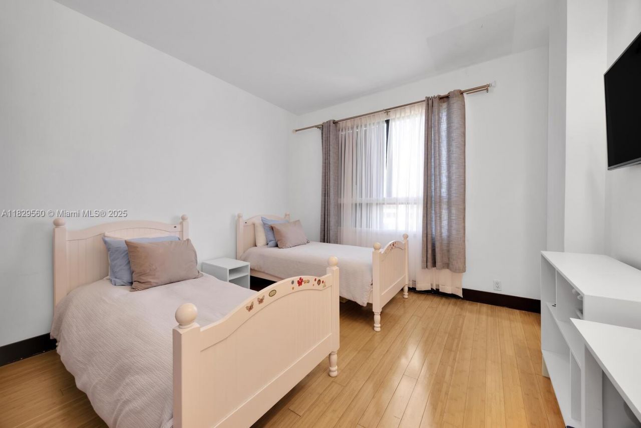 251 Crandon Blvd, Unit 1222, Key Biscayne, FL 33149 Photo