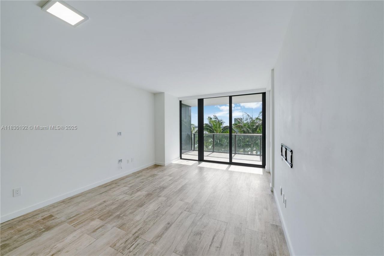 650 NE 32nd St, Unit 802, Miami, FL 33137 Photo