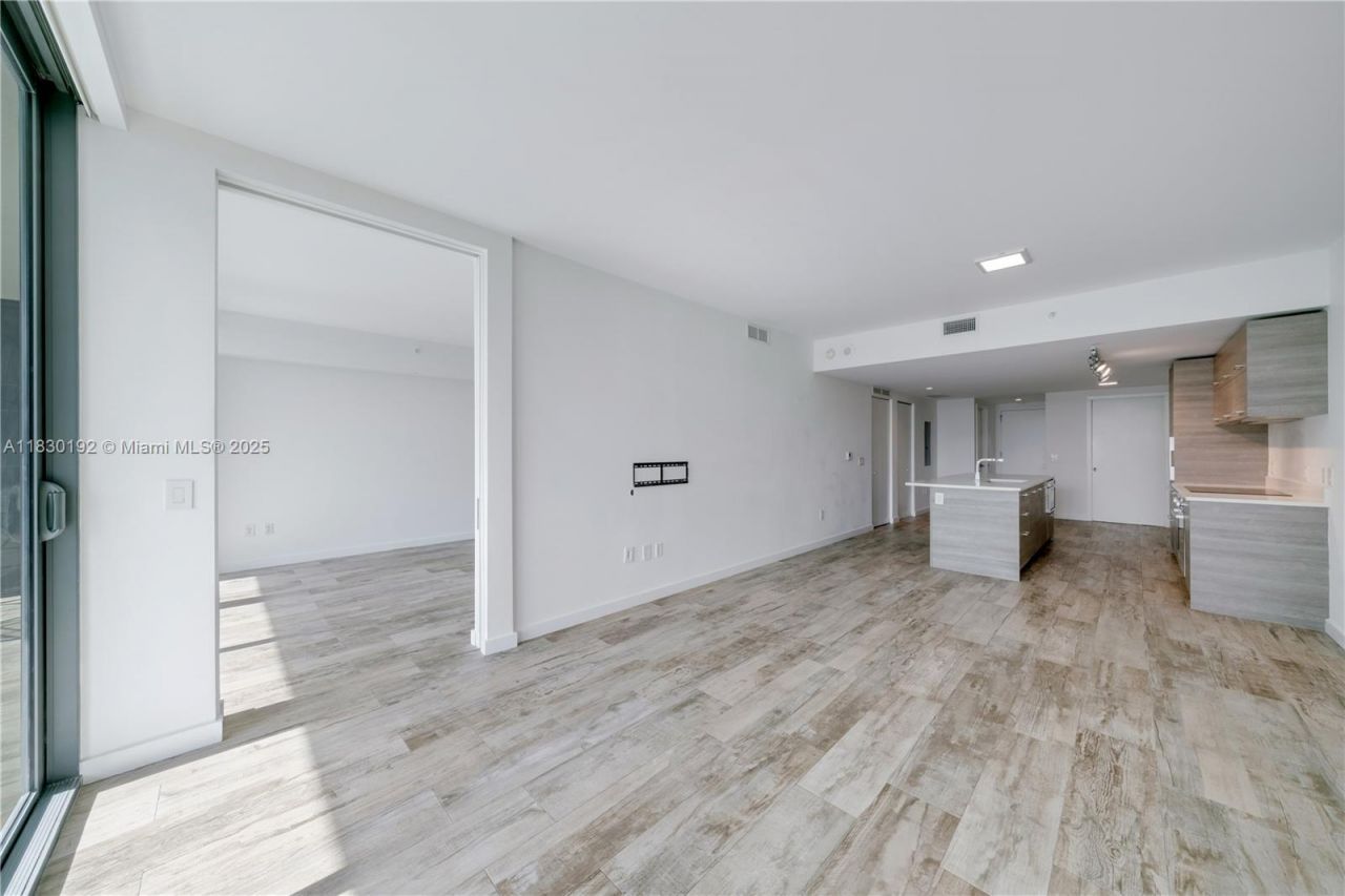 650 NE 32nd St, Unit 802, Miami, FL 33137 Photo