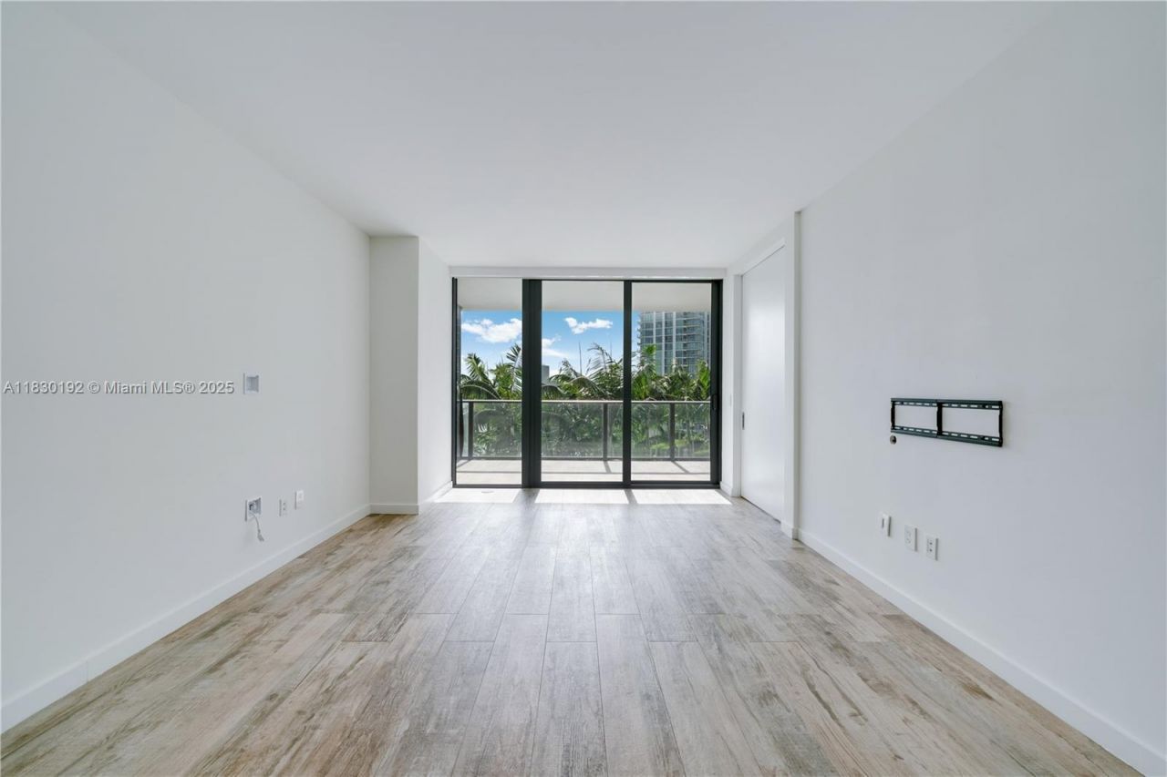 650 NE 32nd St, Unit 802, Miami, FL 33137 Photo