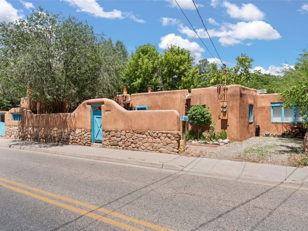 868 E Alameda Street, Santa Fe, NM 87501