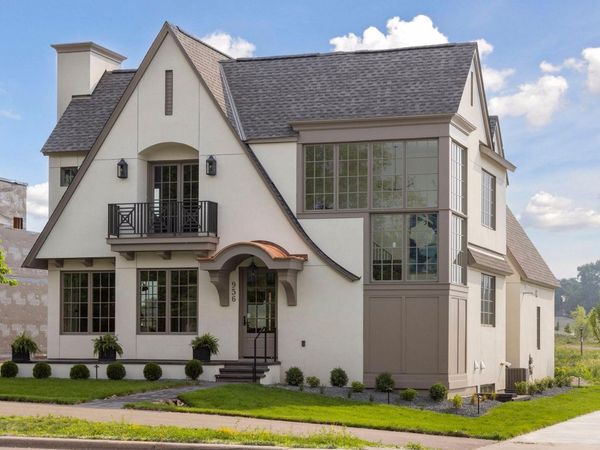 956 Mississippi River Boulevard S, Saint Paul, MN 55116