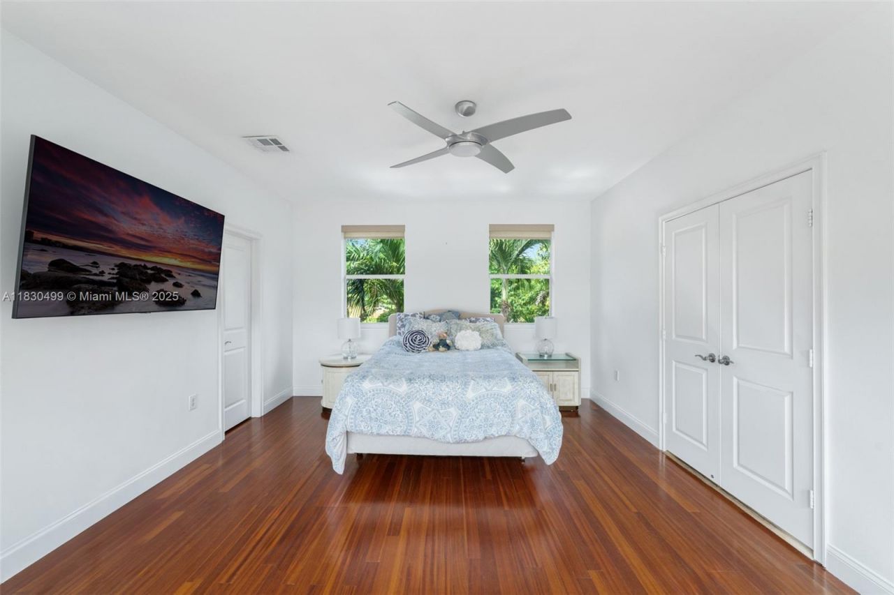 440 Rosaro Ave, Coral Gables, FL 33146 Photo