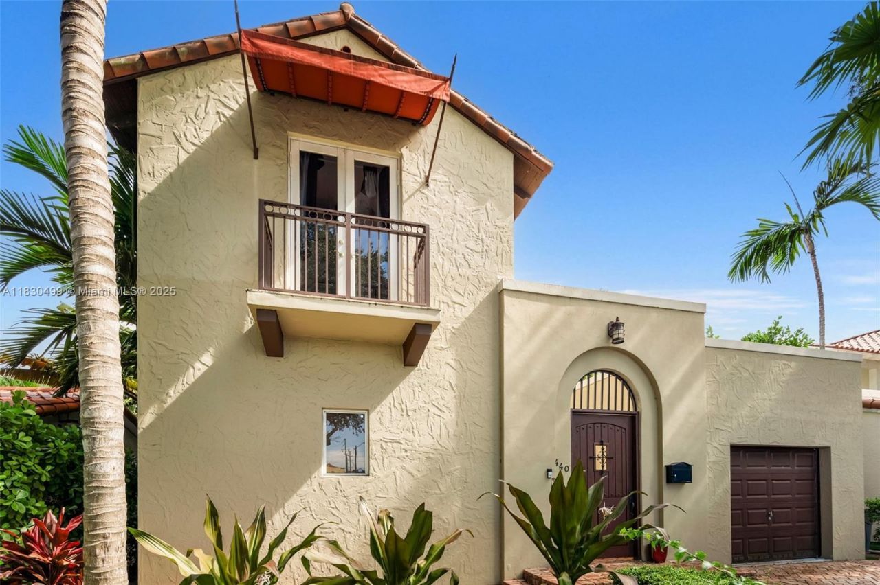 440 Rosaro Ave, Coral Gables, FL 33146 Photo