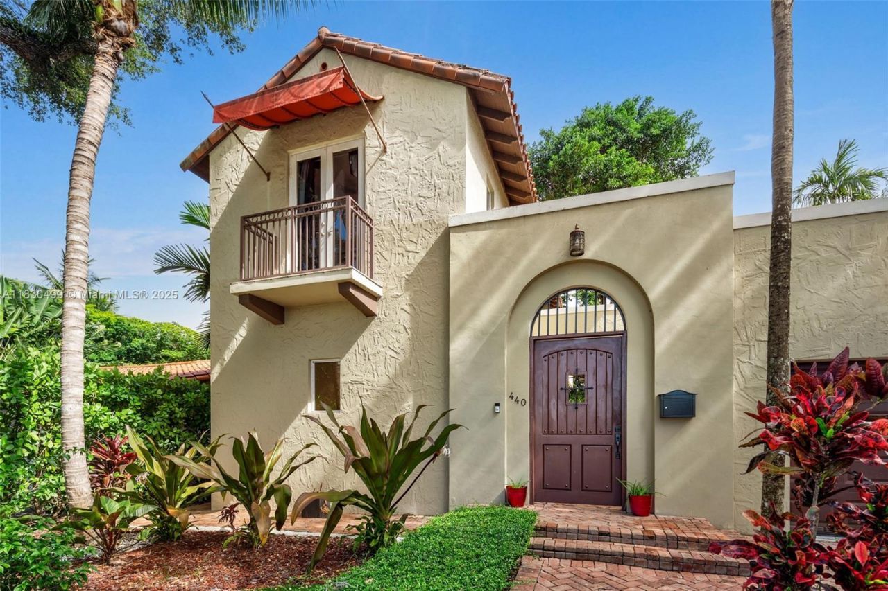 440 Rosaro Ave, Coral Gables, FL 33146 Photo