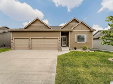 13545 S 55th Street, Papillion, NE 68133