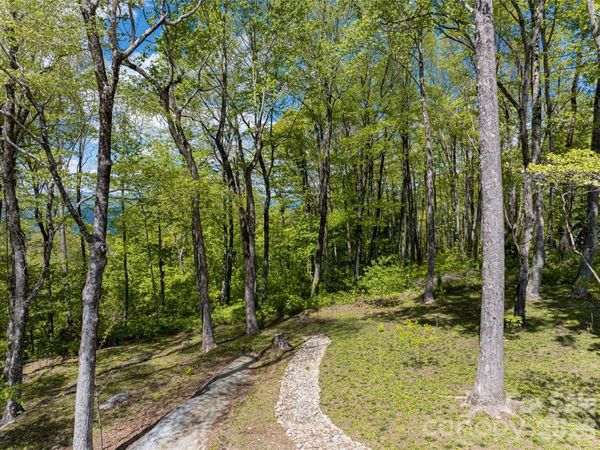 000 Laurel Ledge Way, Fletcher, NC 28732