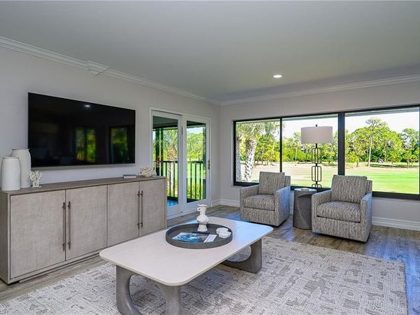 522 Wildwood LN, Unit 522, NAPLES, FL 34105