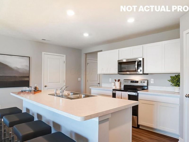 44 Cider Mill Drive, Ashville, OH 43103 Photo 5