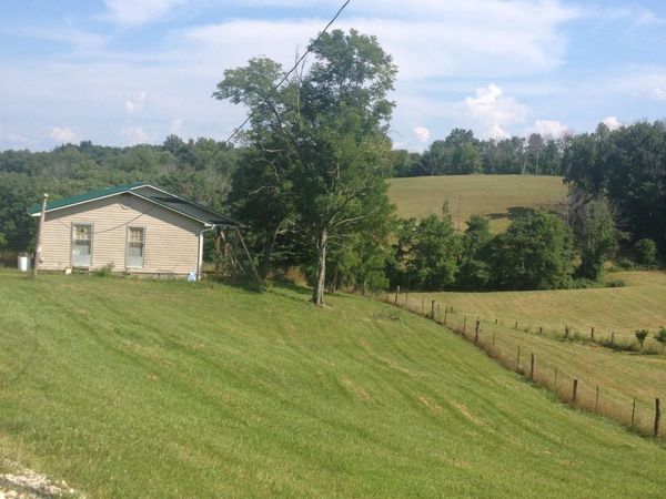 3944 Napier Ridge, Genoa, WV 25517