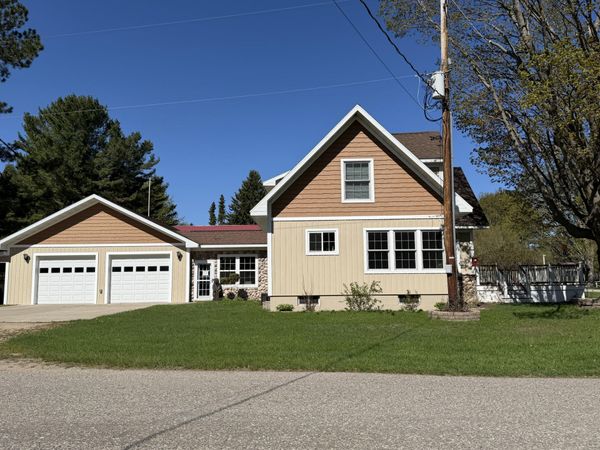 21625 E Brazel ST, Grand Marais, MI 49839