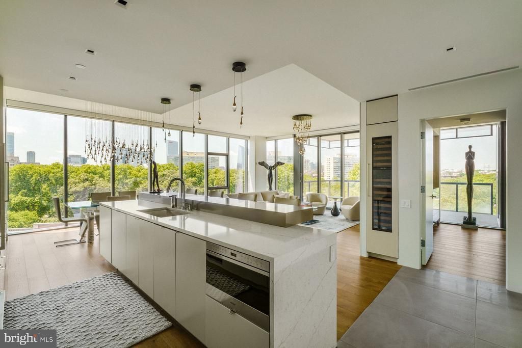 2100 HAMILTON STREET, PHILADELPHIA, PA 19130