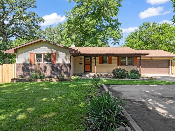 1516 73rd Street, Windsor Heights, IA 50324