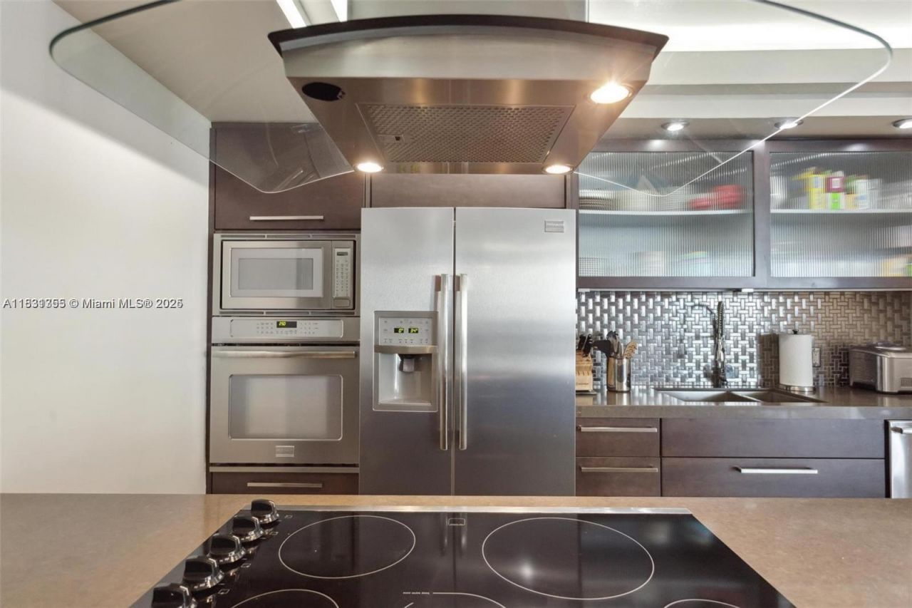 1800 S Ocean Dr, Unit 1810, Hallandale Beach, FL 33009 Photo