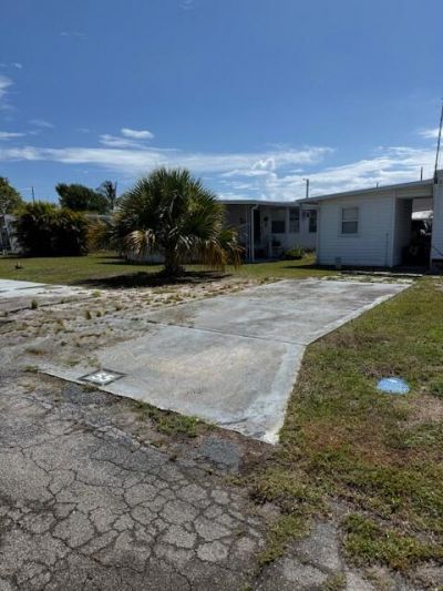 2023 St Lucie Blvd, Fort Pierce, FL 34946 Photo