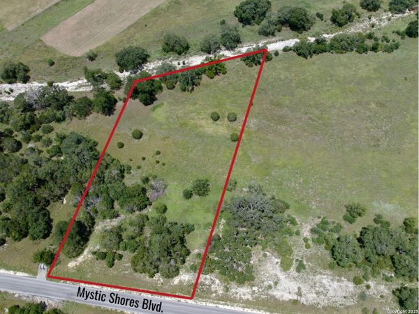 701 Mystic Shores Blvd, Spring Branch, TX 78070