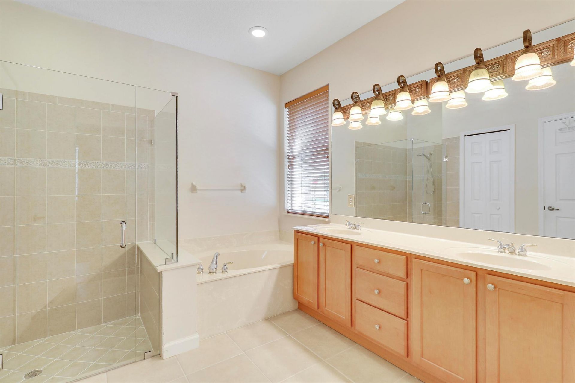 8217 Calterra Drive, Palm Beach Gardens, FL 33418 Photo