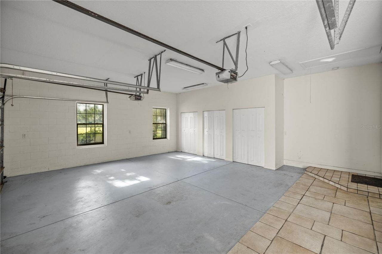 4750 SE 216th Avenue, Morriston, FL 32668 Photo